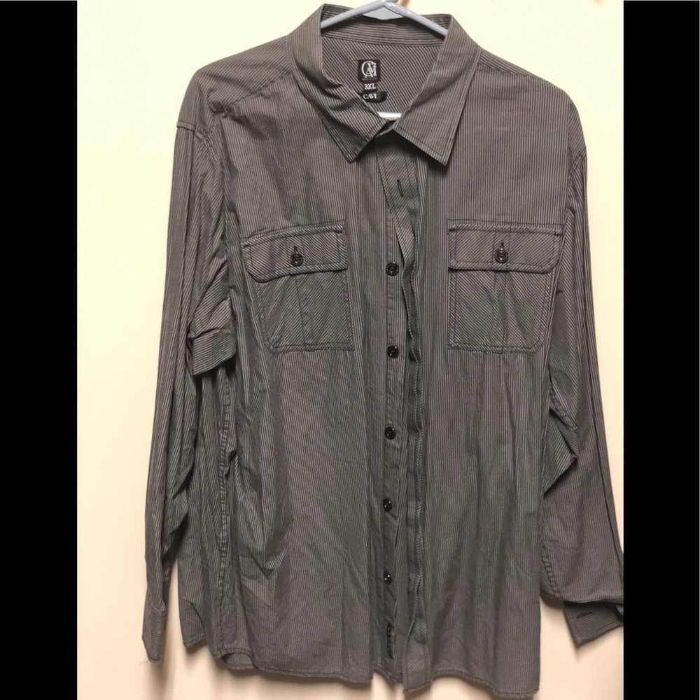 Men’s casual button-down shirt